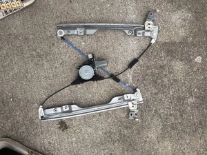 2007-2012 Infiniti G35 G37 SEDAN - PASSENGER RIGHT FRONT DOOR WINDOW REGULATOR - Picture 1 of 2