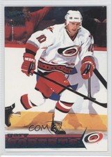 1998-99 Pacific Paramount Emerald Gary Roberts #42