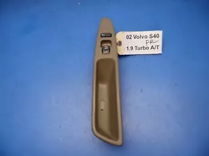 00-04 Volvo S40 OEM front Right side power window switch Part # 30889755 - Picture 1 of 4