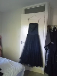 long black evening dress size 8 - Picture 1 of 1