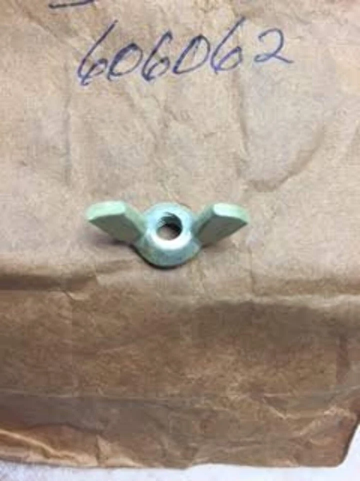 (3pk)NOS Genuine OEM Lawn-Boy OMC Wing Nuts. Part 606062