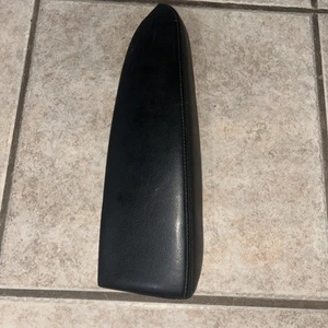 2004 2005 2006 Acura TL front right Side Door Armrest Arm Rest Pad OEM - Picture 1 of 7