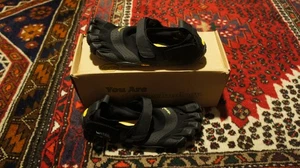 Vibram Five Fingers Mens 11.5-12 V Aqua Water Shoes 18M7301 Black Yellow - Picture 1 of 10