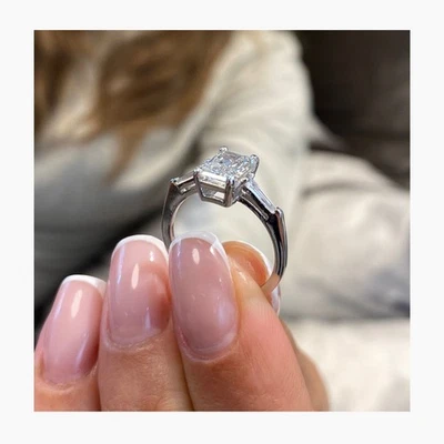 Diamond Ring Radiant VS1 E 1.7 Ct IGI Certified Lab created 18k White Gold - Image 1 of 4