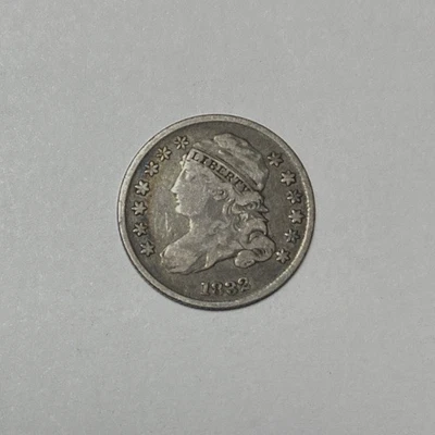 Монета номиналом 10 центов 1832 с крышкой красивая оригинальная отличная - Изображение 1 из 2