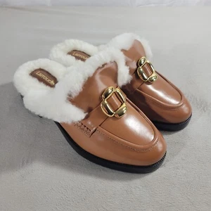 Mocassini Larroude "Bobbie" in pelle e shearling con pelliccia di pecora fatti a mano - Foto 1 di 8