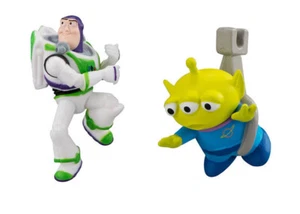 Disney Pixar Figure Bandai Hugcot Gashapon Toys Buzz Lightyear Alien - Picture 1 of 4
