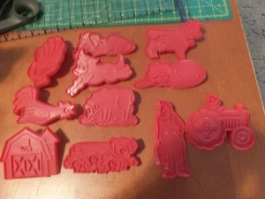VTG CHILTON 1979 OLD MACDONALD COOKIE CUTTER SET MISSING DUCK - Picture 1 of 1
