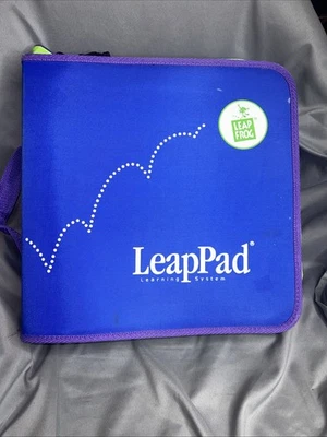 LeapFrog Quantum LeapPad Learning Sys Carrying Case Backpack W/ 1 Cart 2 Books - Image 1 of 4