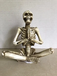 Skeleton Yoga Meditation Pose Figurine Halloween Decor Ornament 5.5" tall - Picture 1 of 5