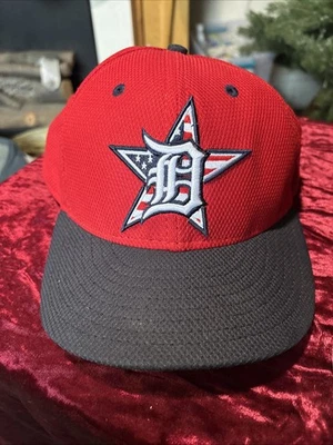 MLB Detroit Tigers STAR LOGO Fitted 7 1/4 Hat New Era 59FIFTY Stars & Stripes - Image 1 of 4