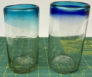 2 mundgeblasene Mexiko Glas Becher Aqua & Kobalt Ränder - Bild 1 von 13