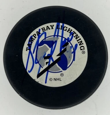 Disco con logotipo vintage autografiado por Stephane Richer de Tampa Bay Lightning Foto 1 de 2