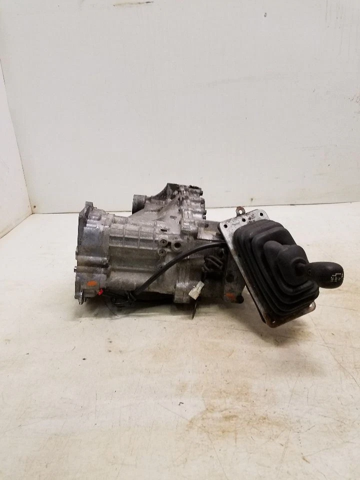 Transfer Case 2.0L Manual Transmission Opt M59 Fits 99-04 Geo Tracker OEM - Image 1 of 4