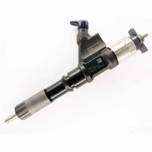 DIESEL FUEL INJECTOR 095000-8010, 095000-8011, VG1246080051 FOR HOWO A7 ENGINE - Picture 1 of 1