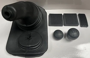 Land Rover Defender Interior Refurb Kit Pedal Pads Gaiters & Knobs R380 - Picture 1 of 2