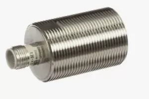 Omron E2E-X10F1-M1, Proximity Sensor 12 to 24VDC 4pin Inductive 10mm Sensing PNP - Picture 1 of 23