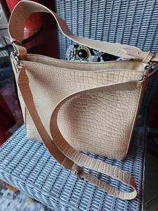 NWOT ~ HVISK Crossbody Shoulder Bag ~ Patent Crocodile Beige Vegan Leather ~ WOW - Picture 1 of 4