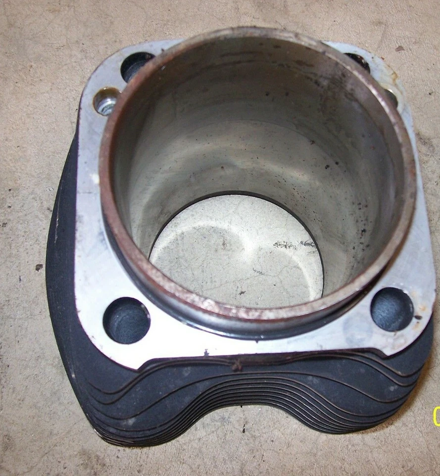 Cilindro trasero OEM DE FÁBRICA 99-06 HD Harley Heritage Softail Classic FLSTC 88 mm Foto 1 de 1