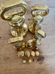 ANTIKES MESSING GLOCKENGEWICHTE SET mit 13 7 Pfund - 1/4 Unzen Basisstempel - Bild 1 von 8