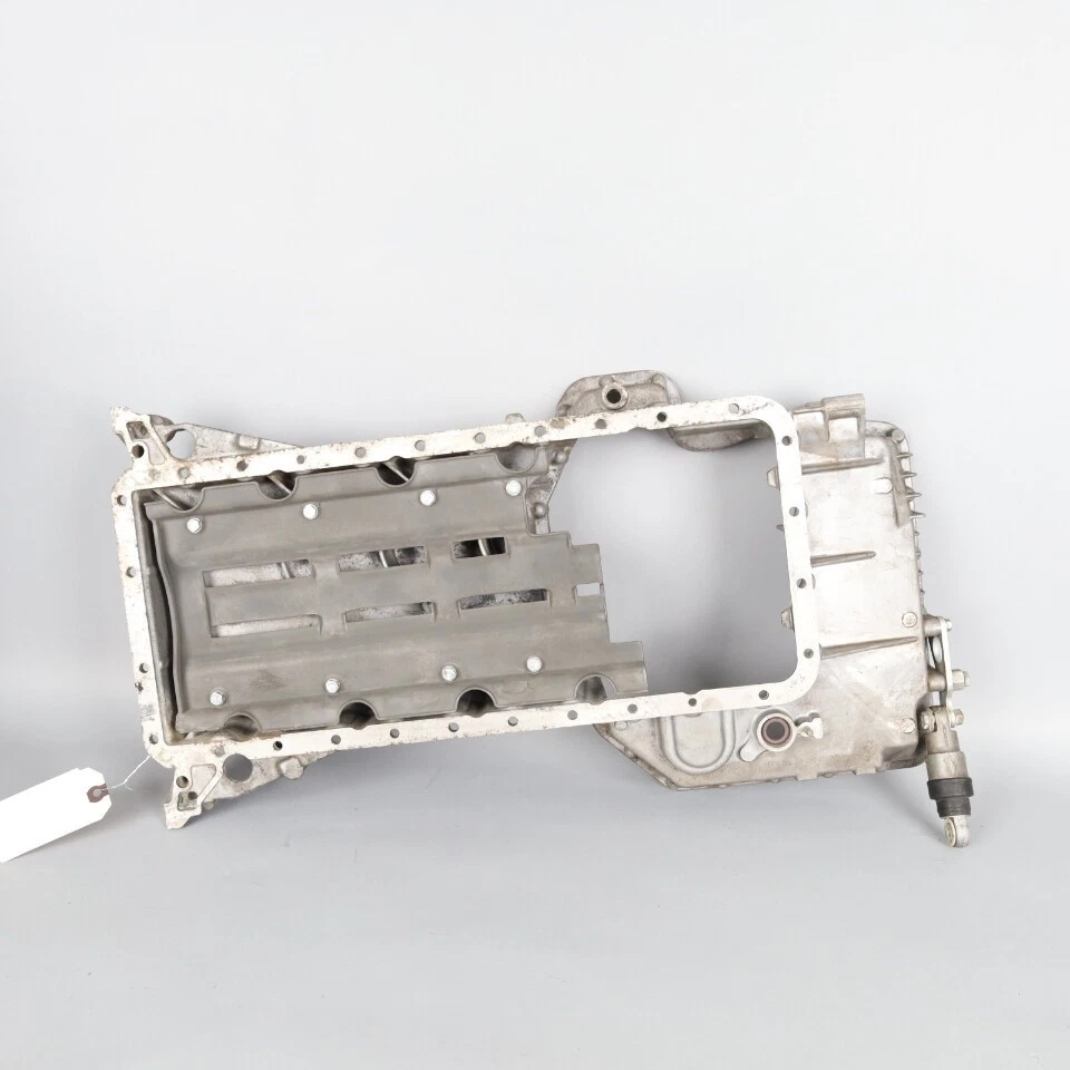 1997-2003 MW 540i 740i 840i Upper Engine Oil Pan 11137513374 OEM Used Foto 1 de 4