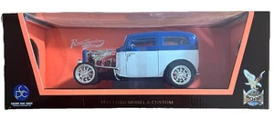 Ford Model A 1931 Custom Blue/White Custom 1/18 Diecast Model Car Road Signature - Picture 1 of 4