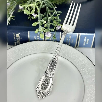 Rose Point Sterling Wallace Dinner Fork Flatware Vintage No Mono Silverware - 1 - Image 1 of 4