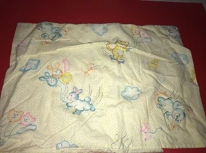 Dundee passender Kleinkind Kissenbezug Vintage Bären Tiger Hase Kaninchen Katze gelb - Bild 1 von 6