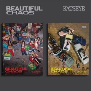 KATSEYE [BEAUTIFUL CHAOS] Album CD+Photo Book+3 Card+Holder+Poster+Sticker+Zine - Foto 1 di 24