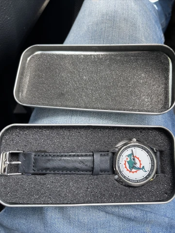 Super Bowl VII Miami Dolphins Wrist Watch Game Time NFL FSC#49592-1 w/Box/Tin Cover
