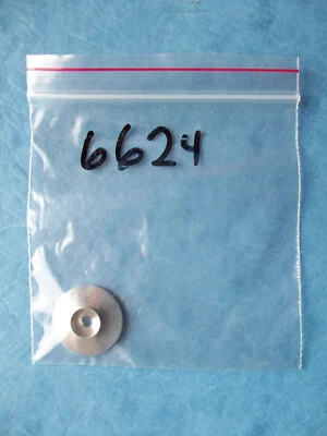 VINTAGE TEAM ASSOCIATED 6624 DIFFERENTIAL OUTER HUB ASC6624 USED SEE PICTURES - Image 1 of 3