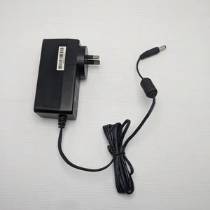 Power Supply 12V 4A Model W48AU1200400A Fetch Box ac100-240V 50/60Hz 1.5A max - Bild 1 von 3