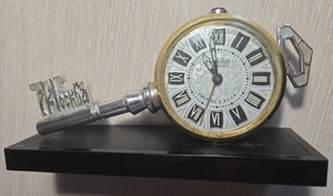 SLAVA Uhr SOWJETISCH RUSSISCH SLAVA SCHLÜSSEL VON MOSKAU SCHREIBTISCHWECKER 11 Jew. UdSSR - Bild 1 von 10