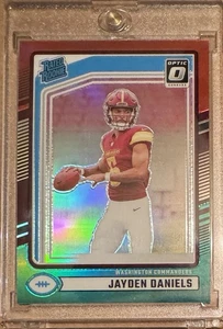 2024 Panini Donruss Optic JAYDEN DANIELS Green & Red Prizm Rookie Commanders - Bild 1 von 2