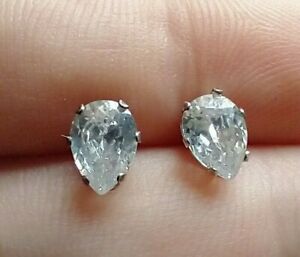 Pretty 925 sterling silver tear drop shaped CZ solitaire stud earrings