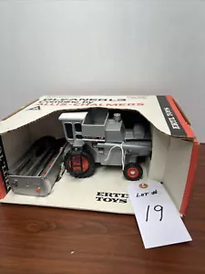 ERTL 1/32 SCALE ALLIS CHALMERS GLEANER L3 FARM TOY COMBINE NEW - Picture 1 of 6