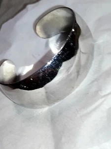 Vintage Monet Polished Bengal Bracelet Estate Fashion Jewelry - Picture 1 of 8