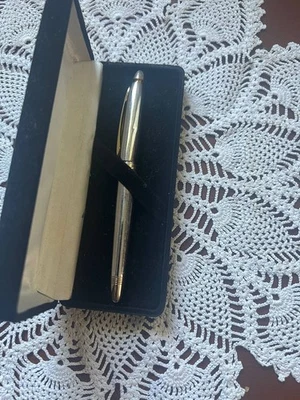Bolígrafo vintage tono plata con estuche original Foto 1 de 4