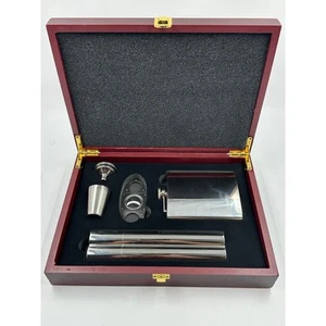Gorham Set di fiaschette e sigari, 13,5" x 15" argento - Foto 1 di 3