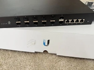 Ubiquiti EdgeSwitch ES-16-XG – 16-Port 10G Managed Switch - Photo 1/10