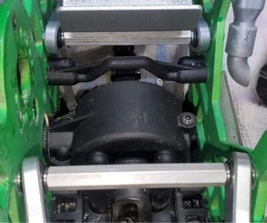 Losi LMT Upper 4-Link Chassis Brace Set - Picture 1 of 2