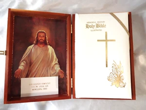 Holy Bible 1976 Catholic Memorial Edition Illustrated with box see desc and pics - Picture 1 of 8