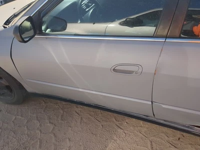 1998-2002 Honda Accord Driver Front Door Oem CMMAF - Image 1 of 2