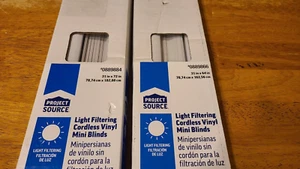 Projektquelle 31x64 Vinyl Mini Jalousien - Bild 1 von 3