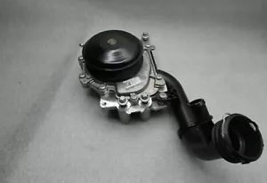 Original Mercedes-Benz Wasserpumpe OM651 (SLK-R172, C-W204, E-W207, 212, CLS-218 - Bild 1 von 9