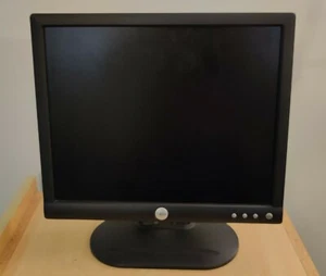 Dell E173FPf  17" Black LCD Monitor VGA Tilt  Model: E173FPf  - Picture 1 of 7