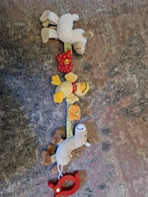 Sigikid Kinderwagenkette Tiere Schaf Pferd Küken Ente - Bild 1 von 4