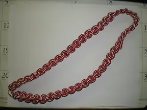 CORDÓN DE HOMBRO UNIFORME MILITAR ROJO/BLANCO DE LAS FUERZAS ARMADAS - Imagen 1 de 1