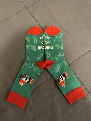 Calcetines Unisex Talla Única Rojo Verde Gato Usando Gafas 🤓📚🐈 Foto 1 de 4