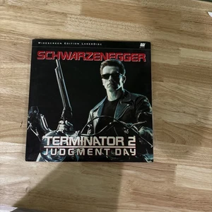 Terminator 2 – Laserdisc Movie - Arnold Schwarzenegger - Picture 1 of 8